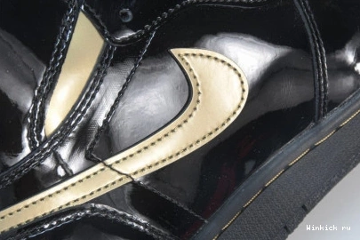 1 HIGH JORDAN (2020) METALLIC RETRO GOLD BLACK 0901